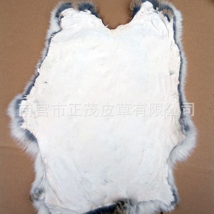 Factory in stock supply rabbit skin primary color rabbit fur zhang decoration handmade accessories turf rabbit skin can be like hair