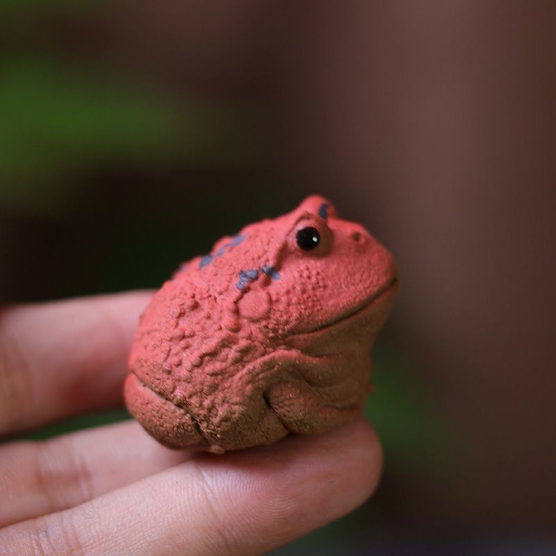 Yixing Purple Sand Tea Pet Small Horned Frog Boutique Can Raise Wealth and Treasure Frog Tea Play Fish Tank Landscaping Decoration Tea Table Ornaments