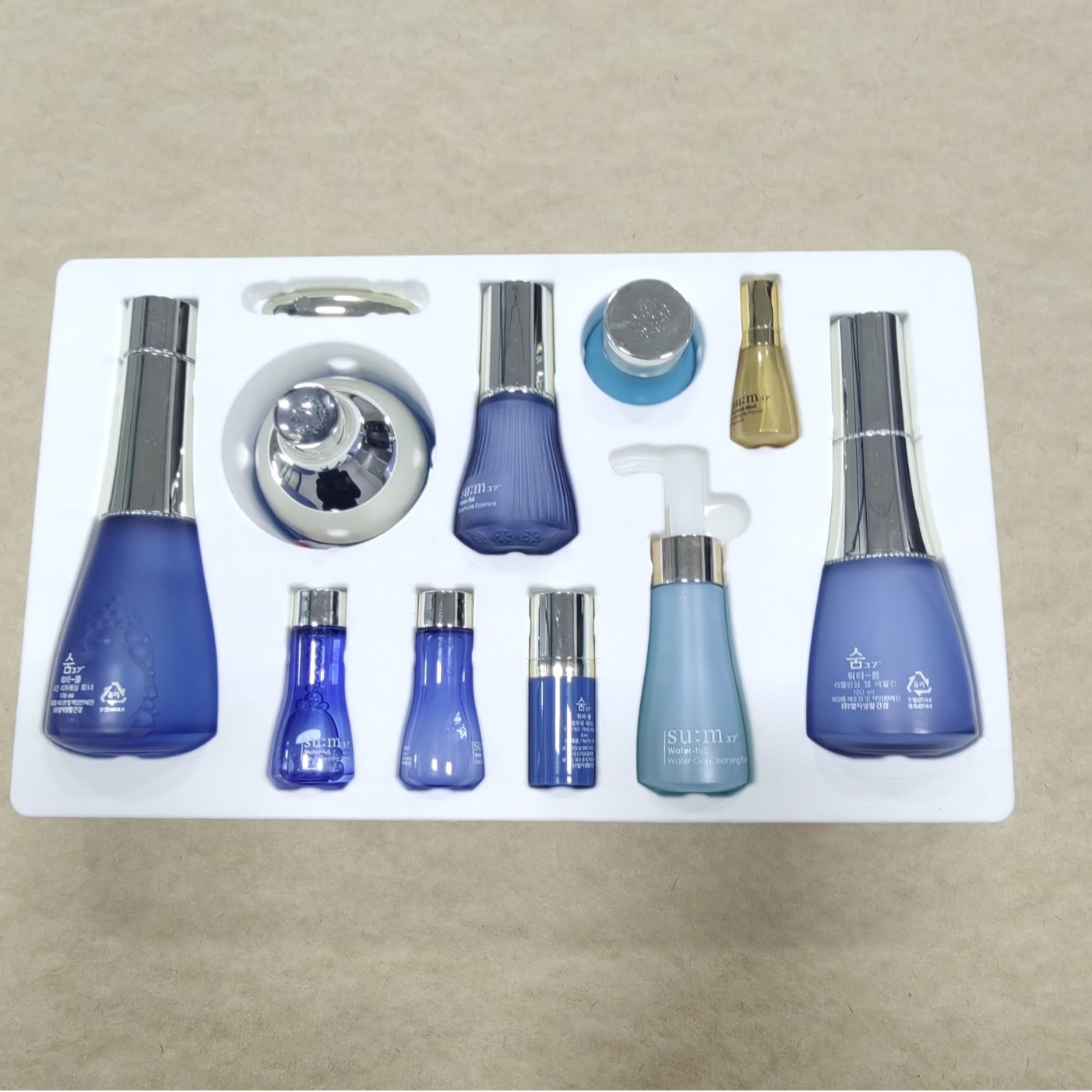 Paper Pulp Molded Skin Care Product Paper Tray Packaging Cosmetic Lining Packaging Paper Tray Dry Pressed Wet Pressed Paper Tray Easy to Degrade