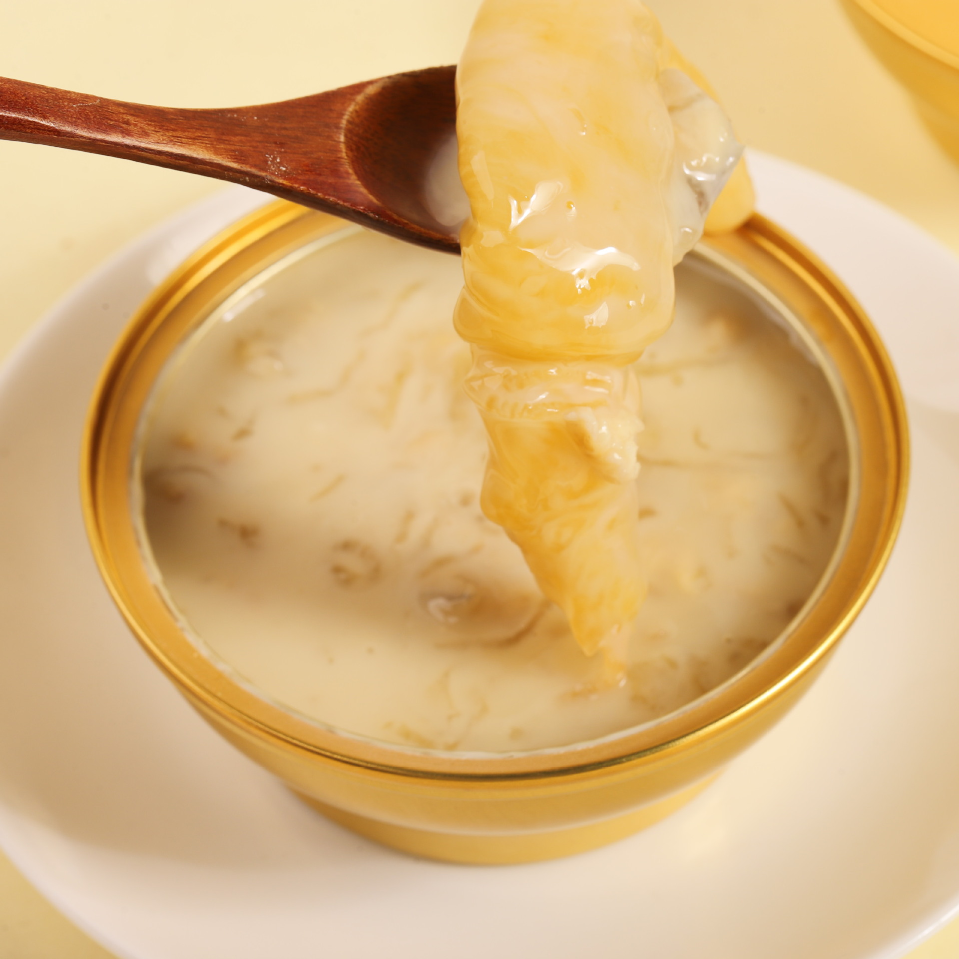 Yangzhi Ganlu Fresh Stewed Fish Maw Ready-To-Eat 165g Collagen Breakfast Nutritional Supplement Fish Gel Peach Gel Meal Replacement Canned Food