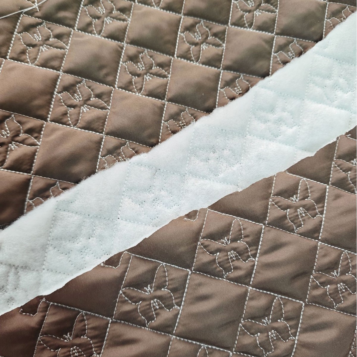 Customized Diamond-Shaped Butterfly Quilted Embroidery Factory Quilted Cotton Fabric Quilted Cotton Fabric Embroidered Cloth Bag Clothing Fabric