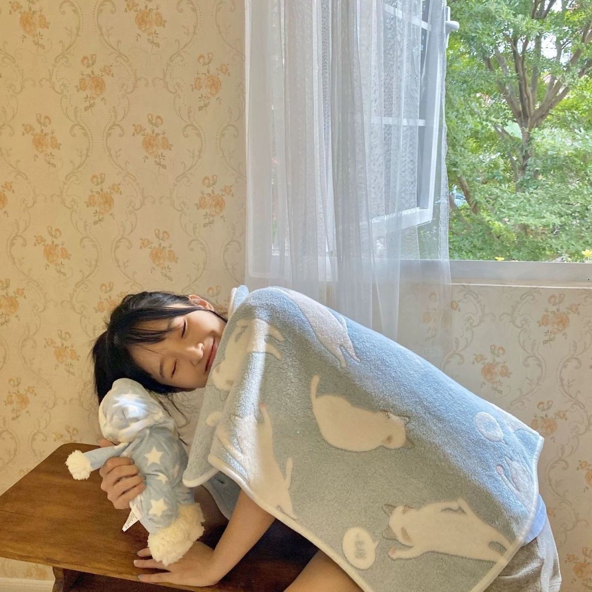 Spring and Summer Kidsren's Cute Cat Coral Velvet Blanket Office Nap Blanket Cover Blanket Single Dormitory Cover Sofa Blanket