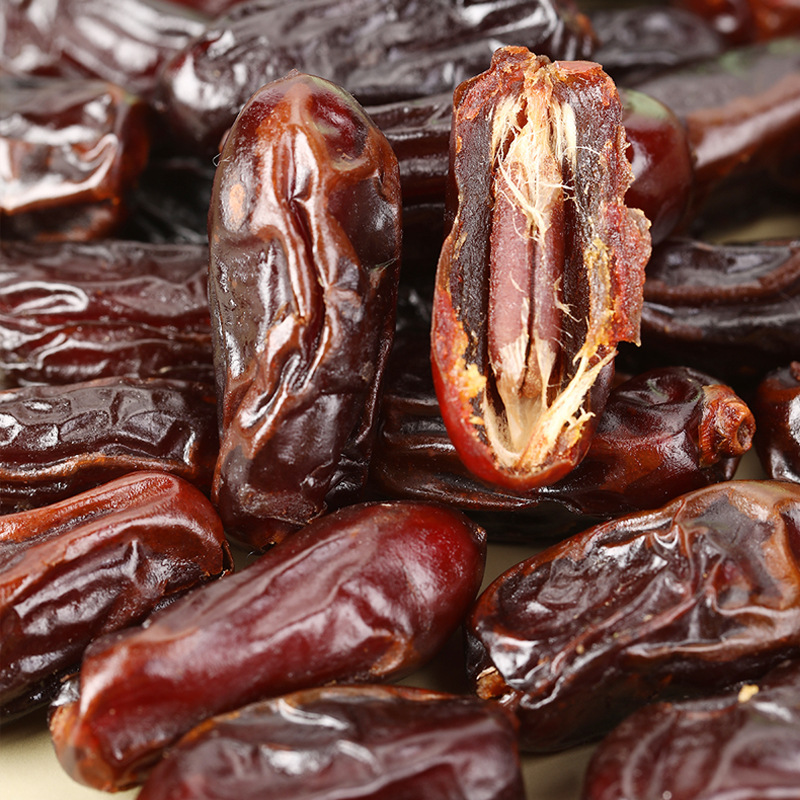 Black Date Manufacturers Wholesale Soft, Glutinous and Sweet Dates Suitable for All Ages. Large-Grained Date Manufacturers Can Deliver Large Quantities of Black Dates on Behalf of Others