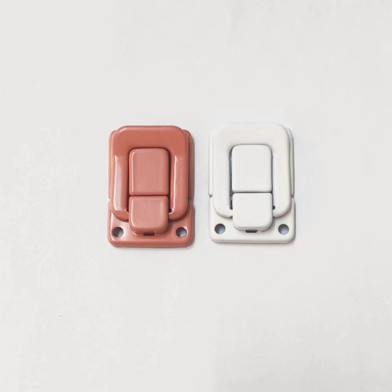 40*27 photo frame Chinese lock buckle with lock cylinder wooden box lock buckle high-grade gold black Chinese lock Taiping buckle