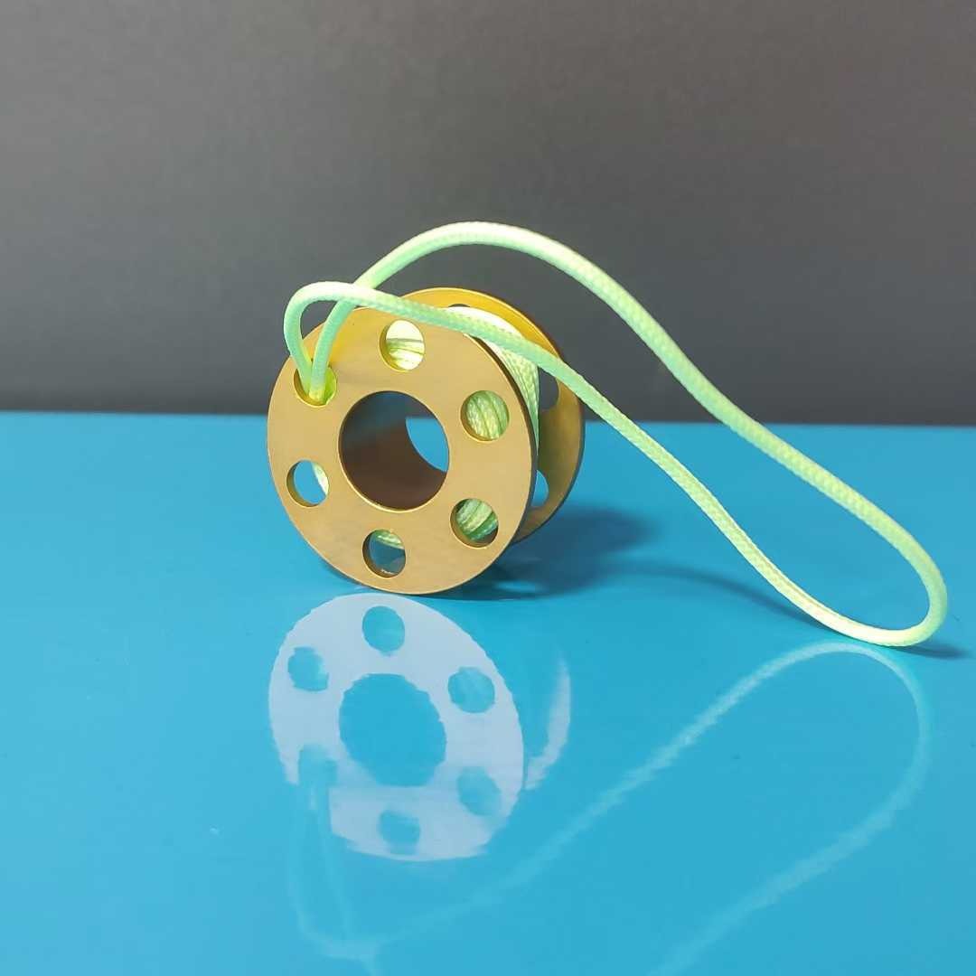 Diving Mini Reel Pendant Aluminum Alloy Fingertip Luminous Reel Pendant Elephant Float Small Accessories Souvenir