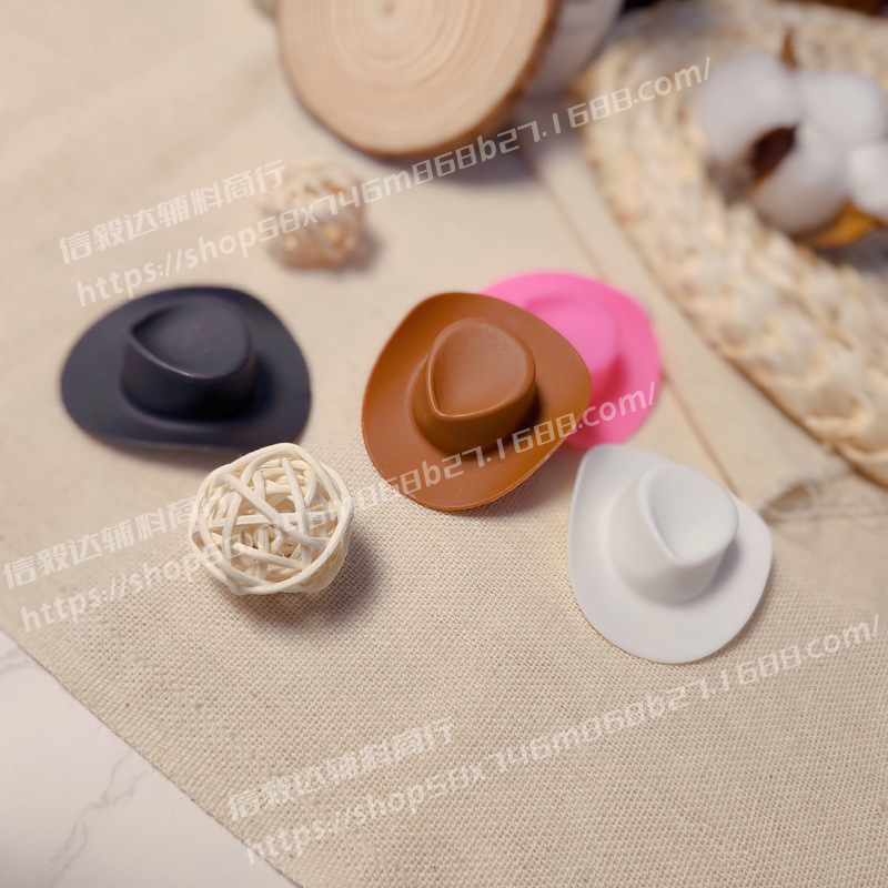 Factory Direct Sales Mini Cowboy Hat Toy Plastic Small Hat Plastic Cowboy Hat Multi-Color Little Yellow Duck Accessories Hat