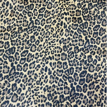 Ткань из лошадиной шерсти первого слоя, поставляется производителями, используется для украшения кожаных чемоданов с цветным леопардовым принтом