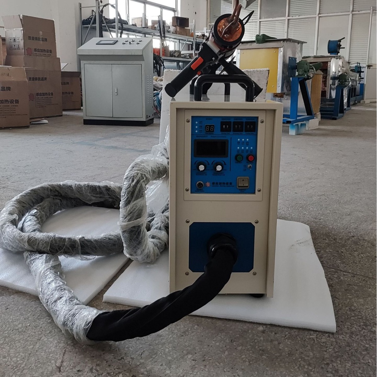 Handheld High-Frequency Induction Heating Machine, Handheld High-Frequency Welding Machine, High-Frequency Brazing Machine, Energy-Saving Air Conditioning Copper Pipe Welding