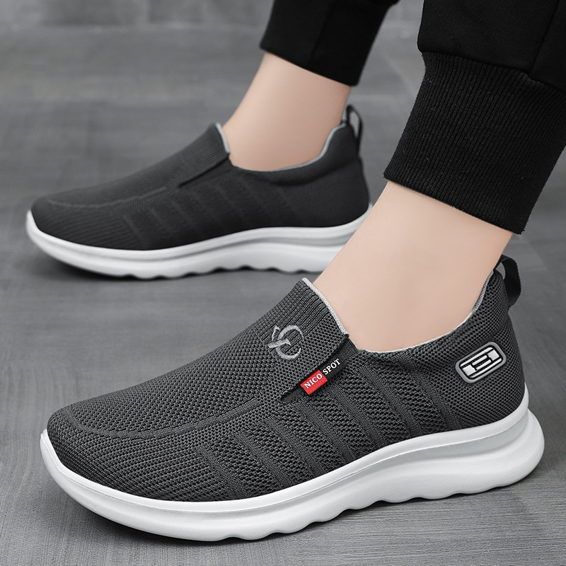 2026 Spring New Walking Shoes Wholesale Dropshipping Casual Sports Breathable Soft Sole Couple Style Old Beijing Cloth Shoes for Men