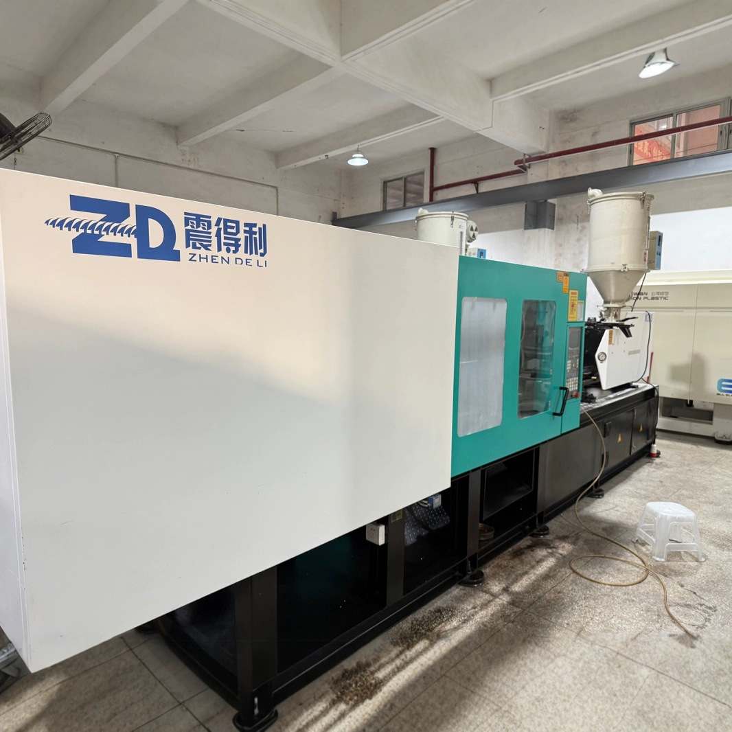 Transfer of a Batch of New Shengde 200-260 Ton Servo Machines, Machines Used for Only Half a Year