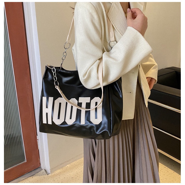 Foreign trade large capacity tote bag Korean style new simple letter chain shoulder bag retro commuter women's shopping bag