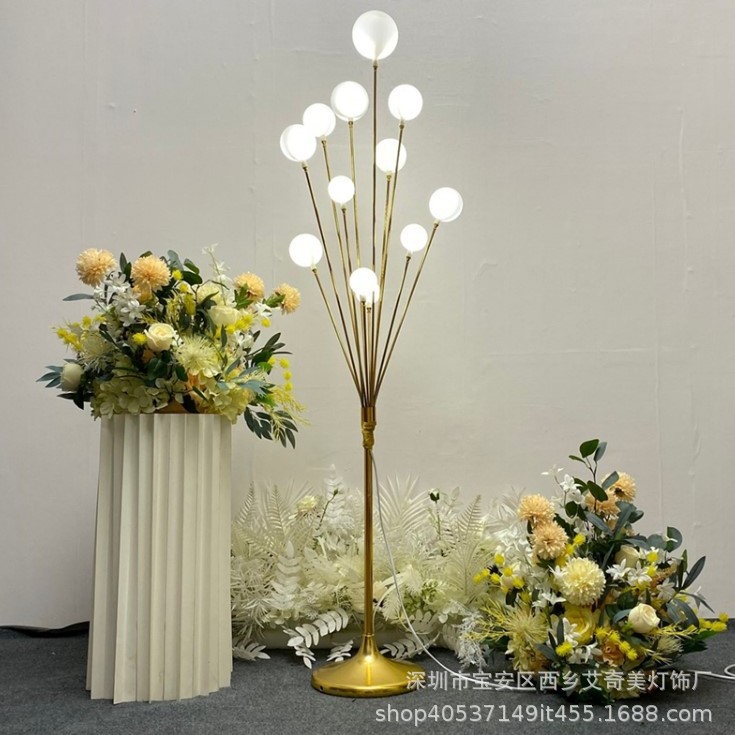 Wedding wedding props wrought iron happiness fruit apple tree road guide lamp luminous ball dragon ball lamp stage venue layout
