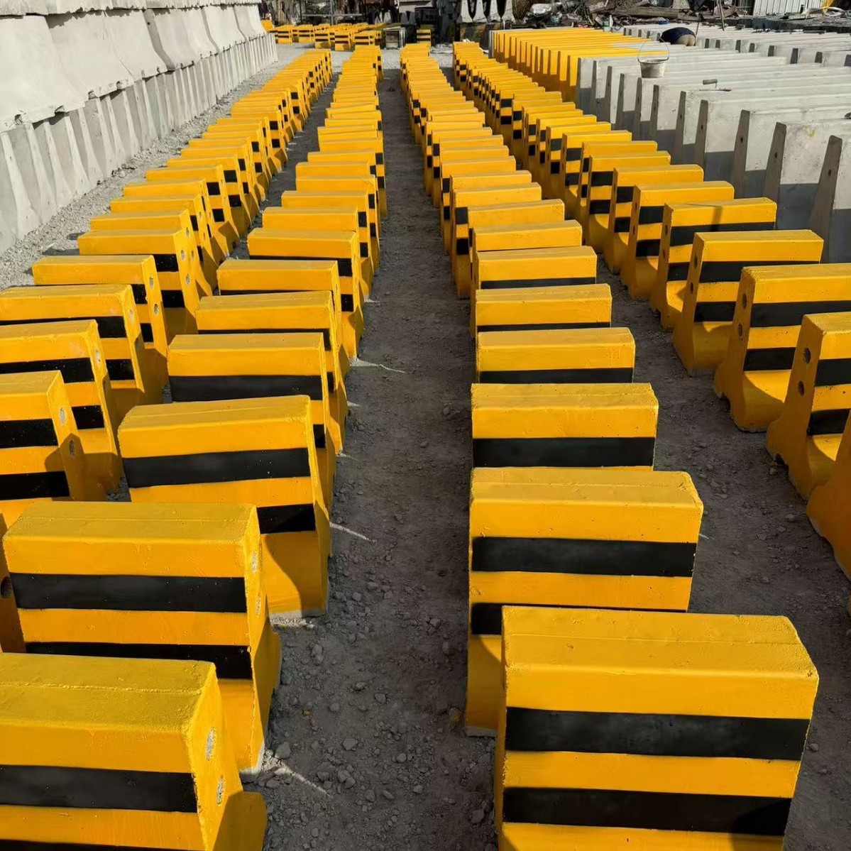 Manufacturer Wholesale Cement Isolation Pier Construction Site Construction Anti-Collision Pier Road Diversion Isolation Pier