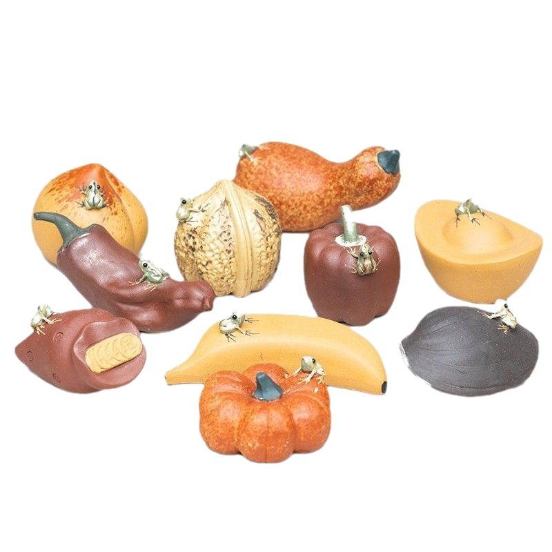 Yixing Purple Sand Tea Pet Spraying Water Frog Pumpkin Ornaments Bionic Peach Banana Fruit Tea Set Accessories Sculpture Can Be Raised