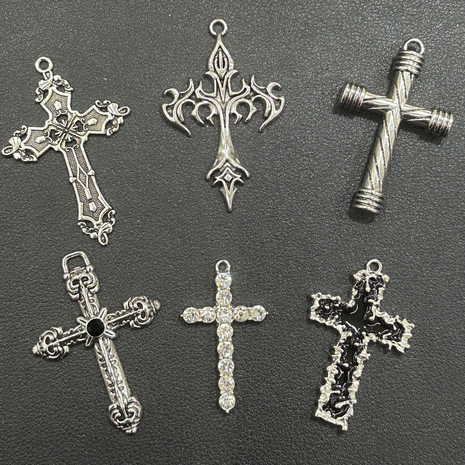 Cross-Border Hip-Hop Necklace Jewelry Men's Popular Street Cross Personality Disco Alloy Pendant Sweater Chain Accessories