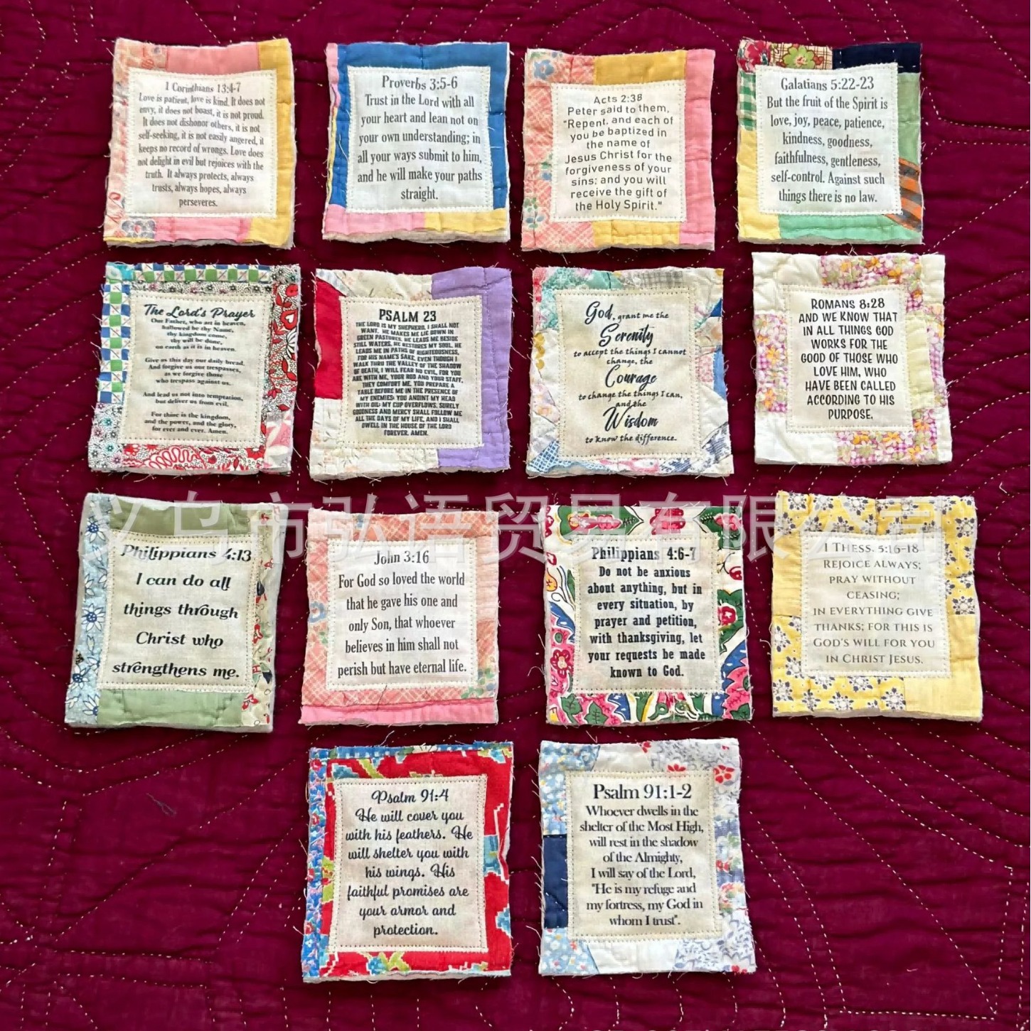 Креативная маленькая сумка с вышивкой и благословением