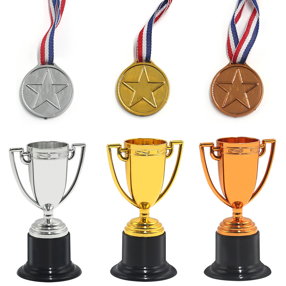 Cross-border golden copper silver trophy medal suit five-pointed star plastic tag small toy plastic mini trophy