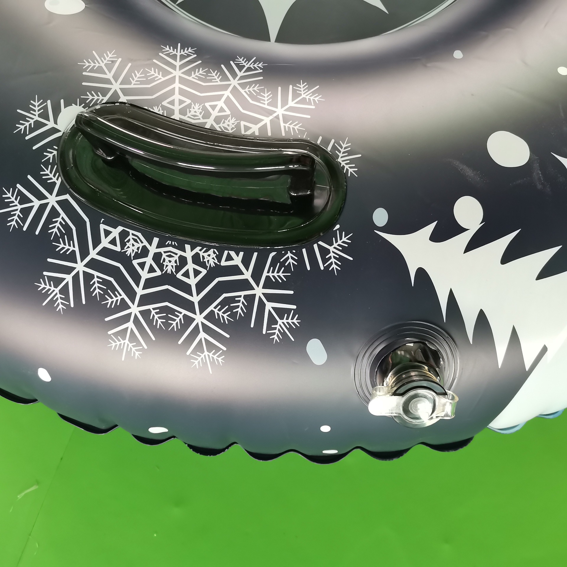 Pvc Inflatable Snowflake Ski Ring Adult Device Ski Thickeneded Winter Entertainment Toy Cold-Resistant and Wear-Resistant Drag Ring