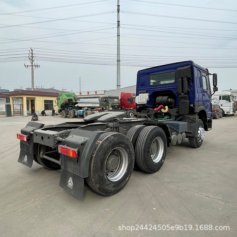 Hoofer Tractor Trailer Head with Eight Rear Wheels, 380 Horsepower Container Transport Truck Head, Color Can Be Customized