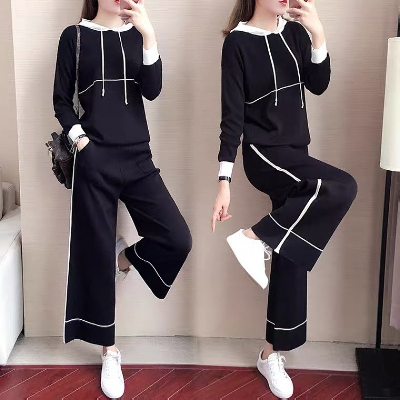 (Second Set of Official Photos) Zhigong Woolen Autum 2024 New Long-Sleeved Loose Women's Hooded Fashionable Outfit Slimming Look