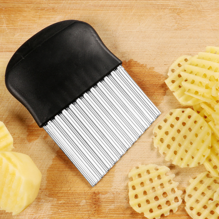Vertical handle corrugated knife multi-function French fries cutter stainless steel spike potato knife household fruit and vegetable wave knife