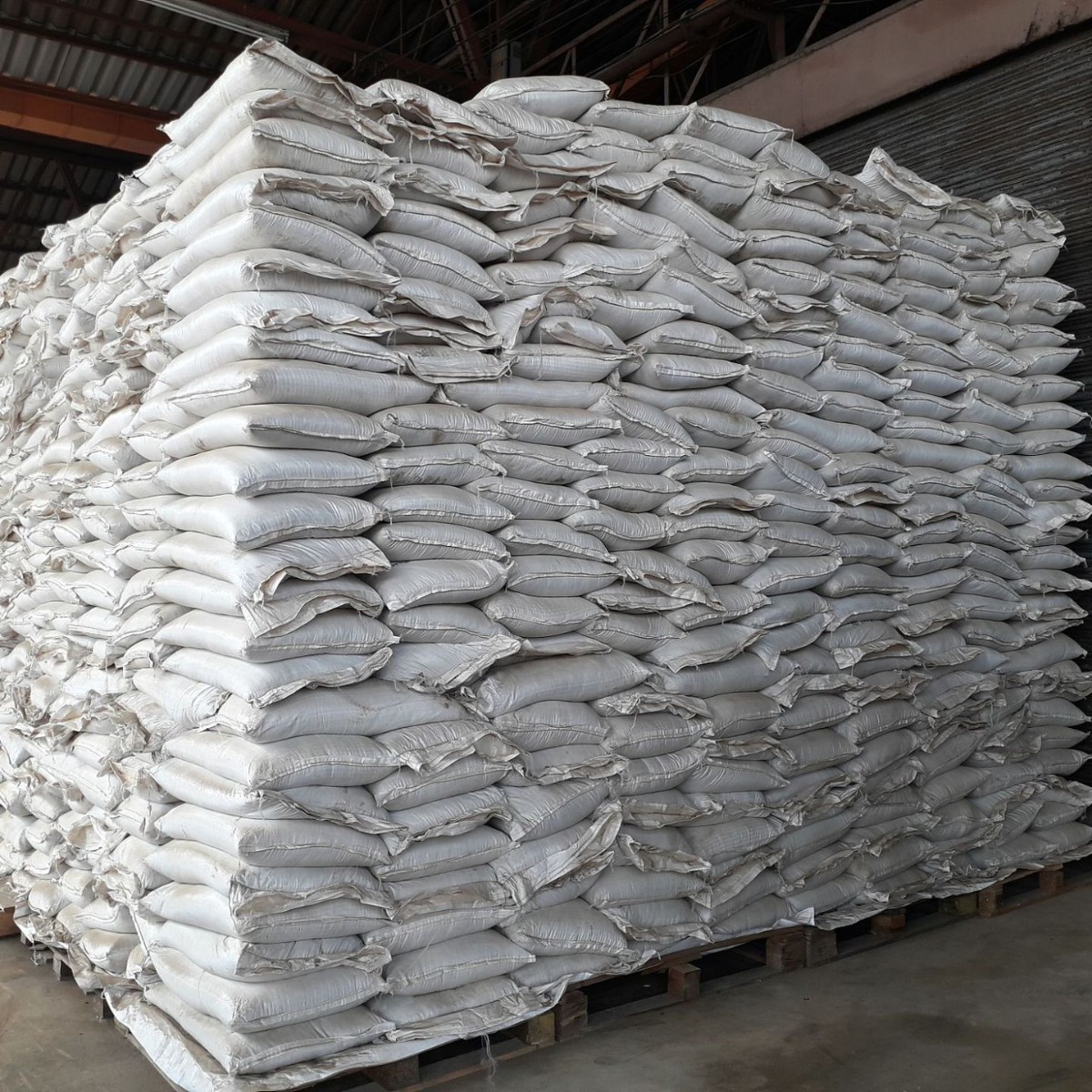 Polyoxymethylene Industrial Grade Spot Wholesale Disinfection and Sterilization Engineering Injection Molding Grade Raw Material Solid Wear-Resistant Polyoxymethylene