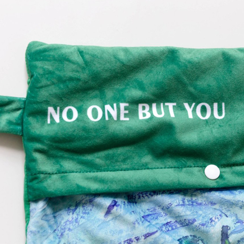 Dual-Purpose Summer Cooling Quilt, Neck Protection Storage Blanket, Lightweight Business Trip Aviation Quilt, Portable Blanket, Car Neck Protection Storage Blanket