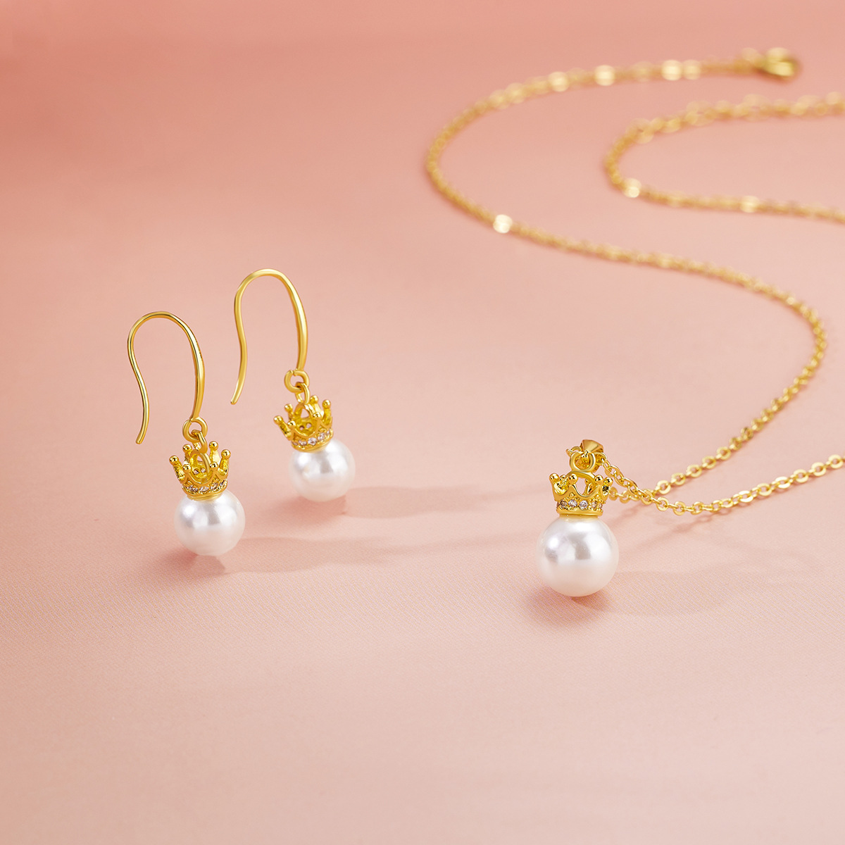 2022 новая корейская мода маленькая корона бисерный подвеска серьги крючки два предмета пустая поддержка готовые изделия оптом