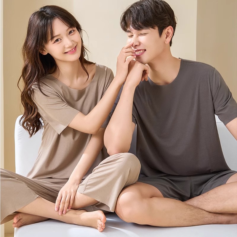 Летние костюмы для мужчин и женщин, носимые трикотажные ледяные шелковые бесшовные пижамы, ультратонкая свободная домашняя одежда