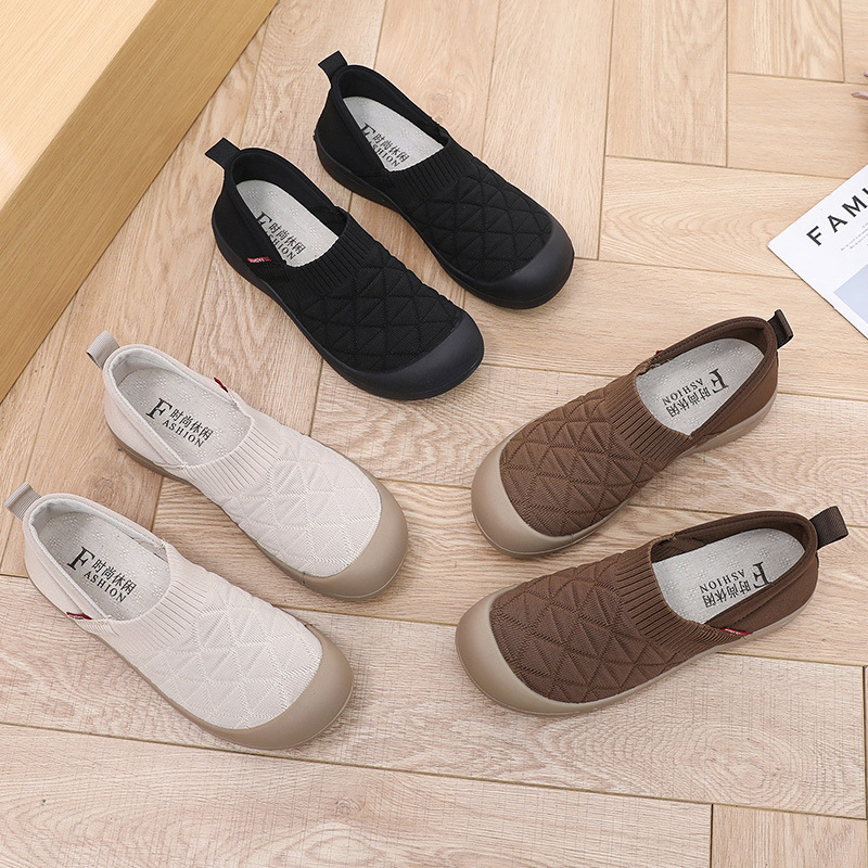 Spring and Autumn New Women's Cloth Shoes Soft Sole Soft Surface Slip-On Fashion Mom Shoes Lightweight Plaid Non-Slip Work Shoes Single Shoes