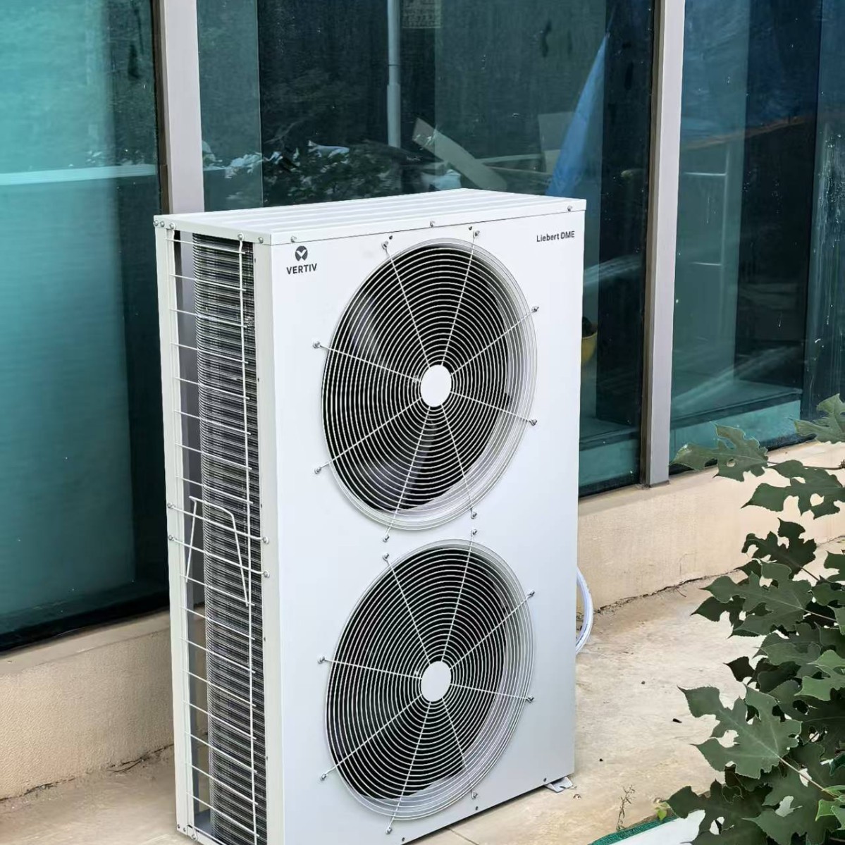 Computer Room Precision Air Conditioner Thermostat Humidity Suitable for Laboratory/Test Room/Precision Electronic Instruments