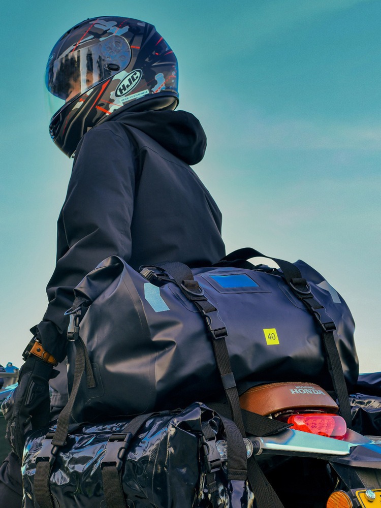 Cross-border waterproof bag PVC large capacity tail bag locomotive general carry bag foreign trade motorcycle back seat bag a piece of postage