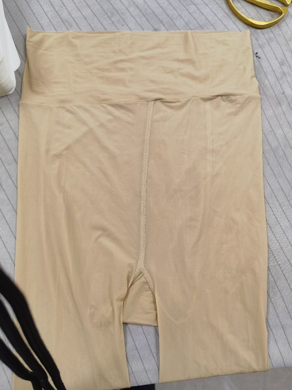 New Glossy Open-Crotch Horse Oil Socks Ultra-Fine Thin Black Silk Sexy Pure Desire Style Pearlescent Aurora Pantyhose