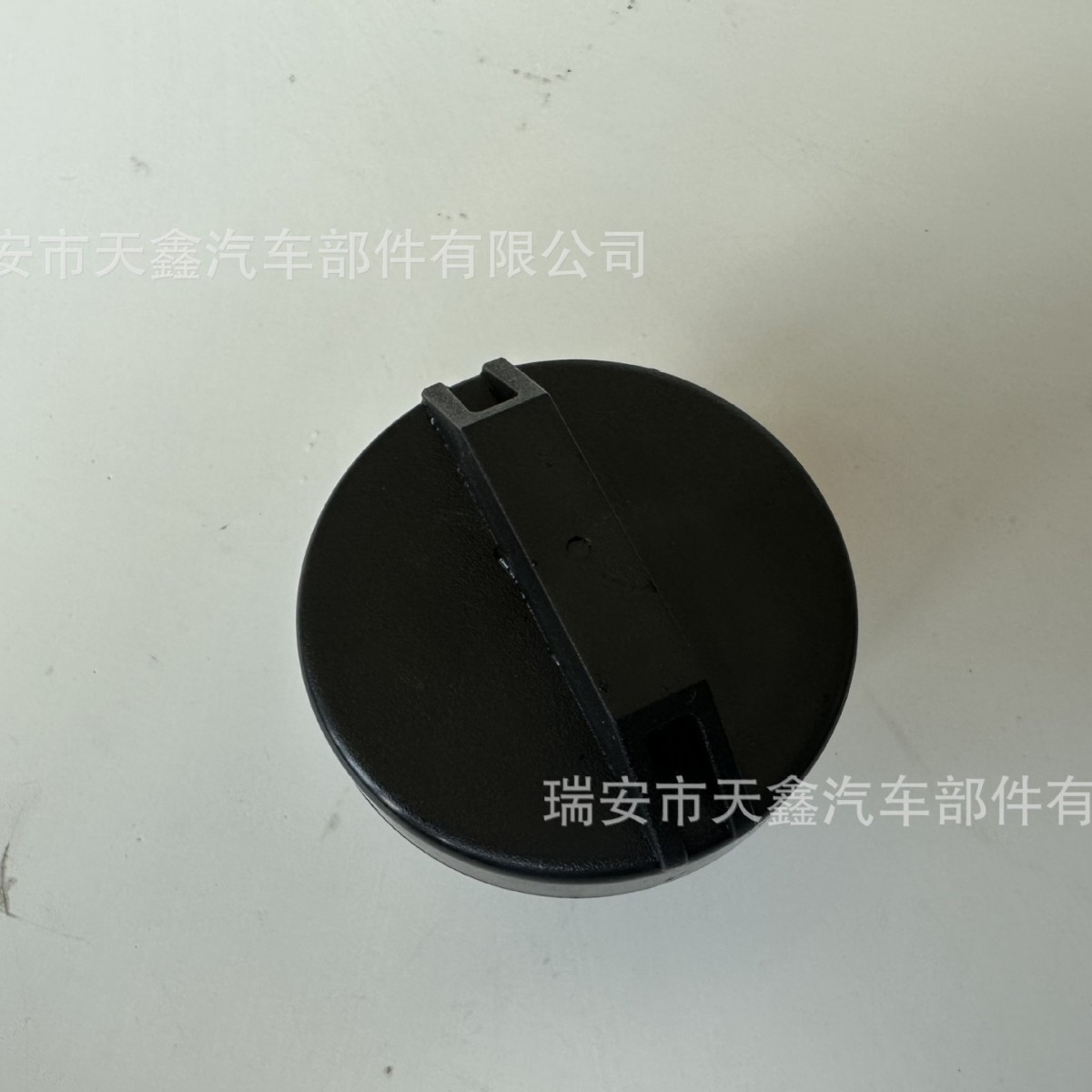 77310-16011 77310-48020 Is Suitable for Toyota Car Fuel Tank Cap Universal Fuel Tank Cap