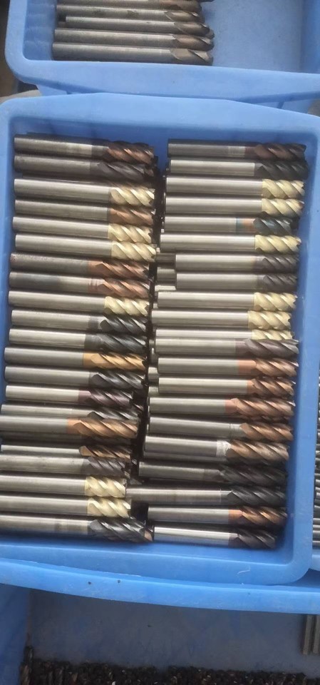 Tungsten Steel Recycling Shield Machine Blades Tungsten Steel Milling Cutter Drill Bit Recycling Large Amount of Recycling Tungsten Steel Containing Tungsten Waste