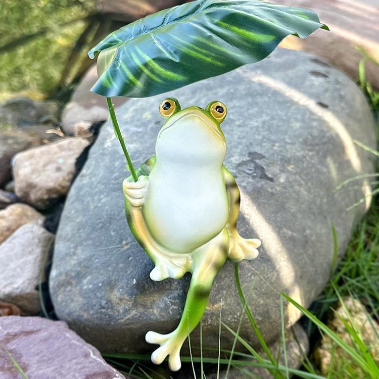 Umbrella-Holding Frog for Shade, Balcony, Courtyard, Garden, Fish Tank Decoration, Creative Animal Landscaping Ornament Wholesale