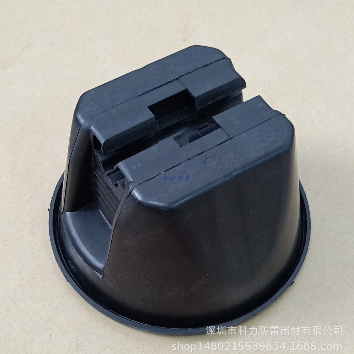 Plastic lightning protection Pier lightning protection bracket lightning protection seat lightning card metal TPOPVC waterproof roof lightning protection seat support pier