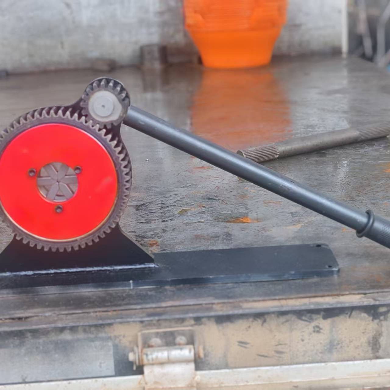 8-Tooth Manual Gear Lock Tube Machine, Tube Press Machine, Riveting Tube Machine, Lock Machine for Tubes with an Outer Diameter of 6 mm