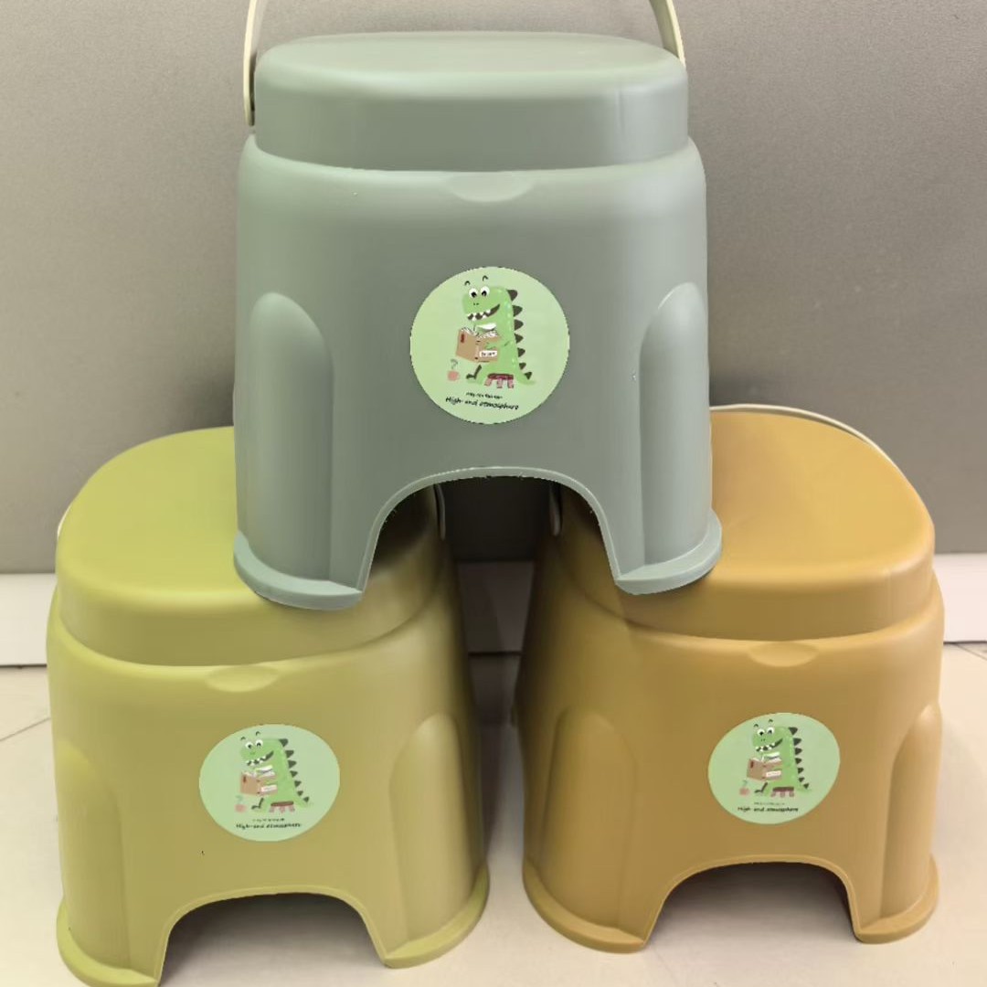 Home Living Room Plastic Portable Stool Square Low Stool Portable Plastic Stool Children's Stool Adult Shoe Changing Stool Wholesale