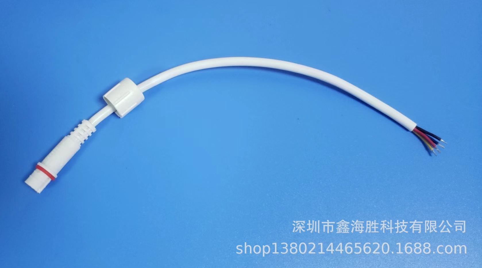 4-core Waterproof FemaLe Head Wire 4-core,OD4.0, Copper Wire 14pcs/0.15, L=150MM, NeedLe 1.0,