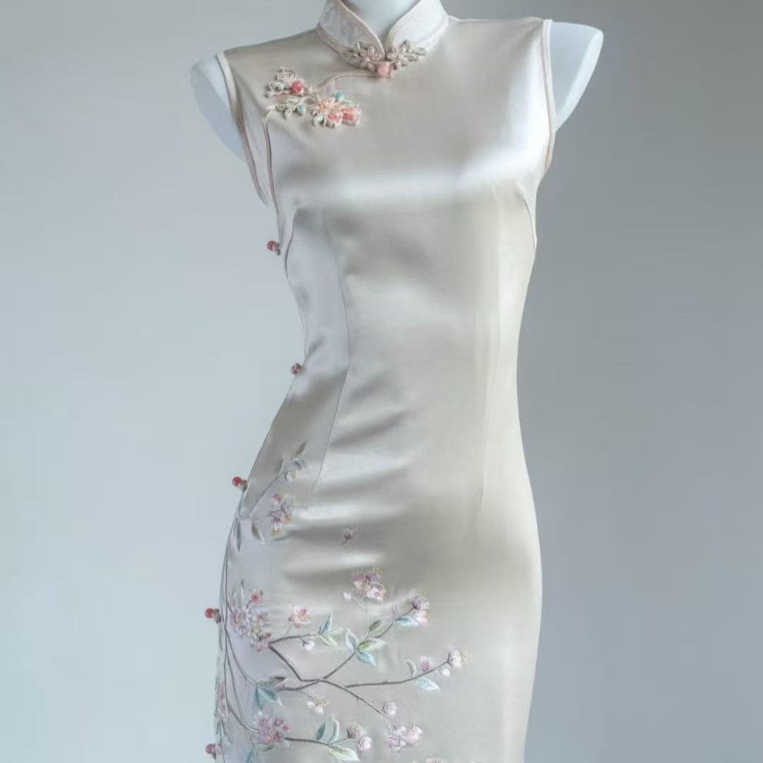 Processing and Customization of Embroider DIY Handmade Embroider Clothing Patterns Embroider Special Embroider Finished Products Customized with Drawings and Designs