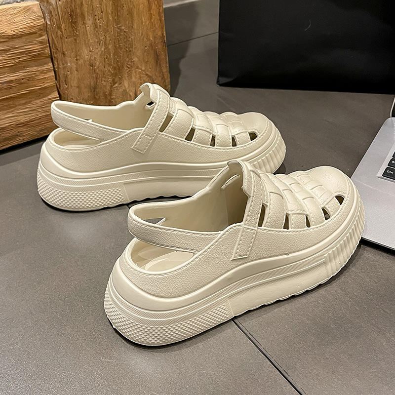 Hollow out casual sandals women's outdoor wear 2024 summer new fashion all-match muffin thick-soled increased non-slip women's shoes