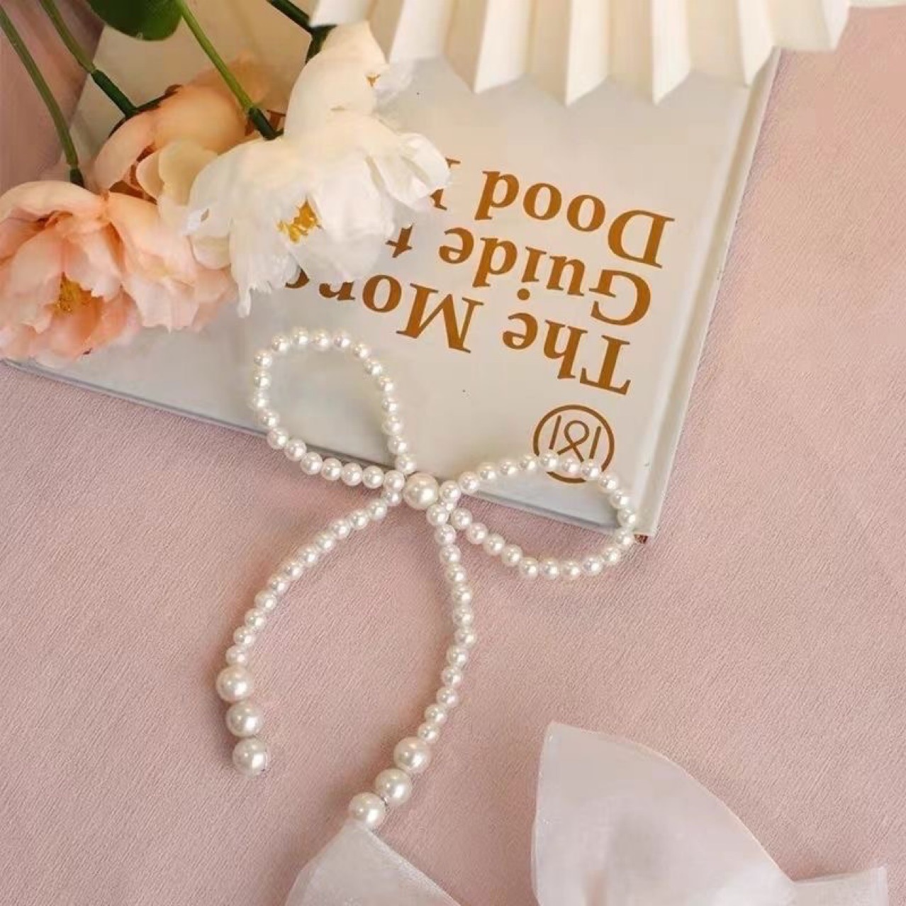 Japanese and Korean jewelry clothing imitation pearl bow accessories shoes and hats hair accessories wedding dress clothing bags decorative accessories wholesale