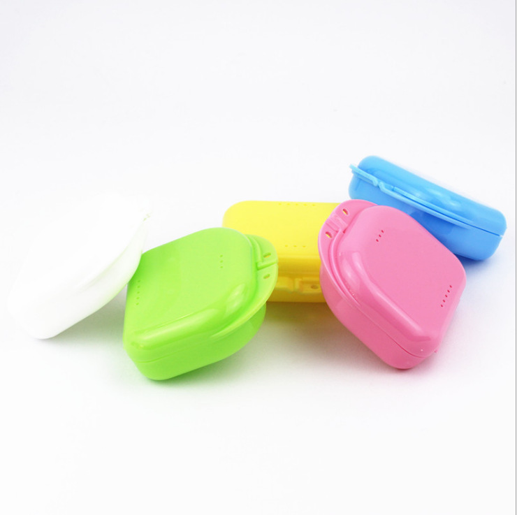 Черная пластиковая коробка для зубных протезов, 21 цвет