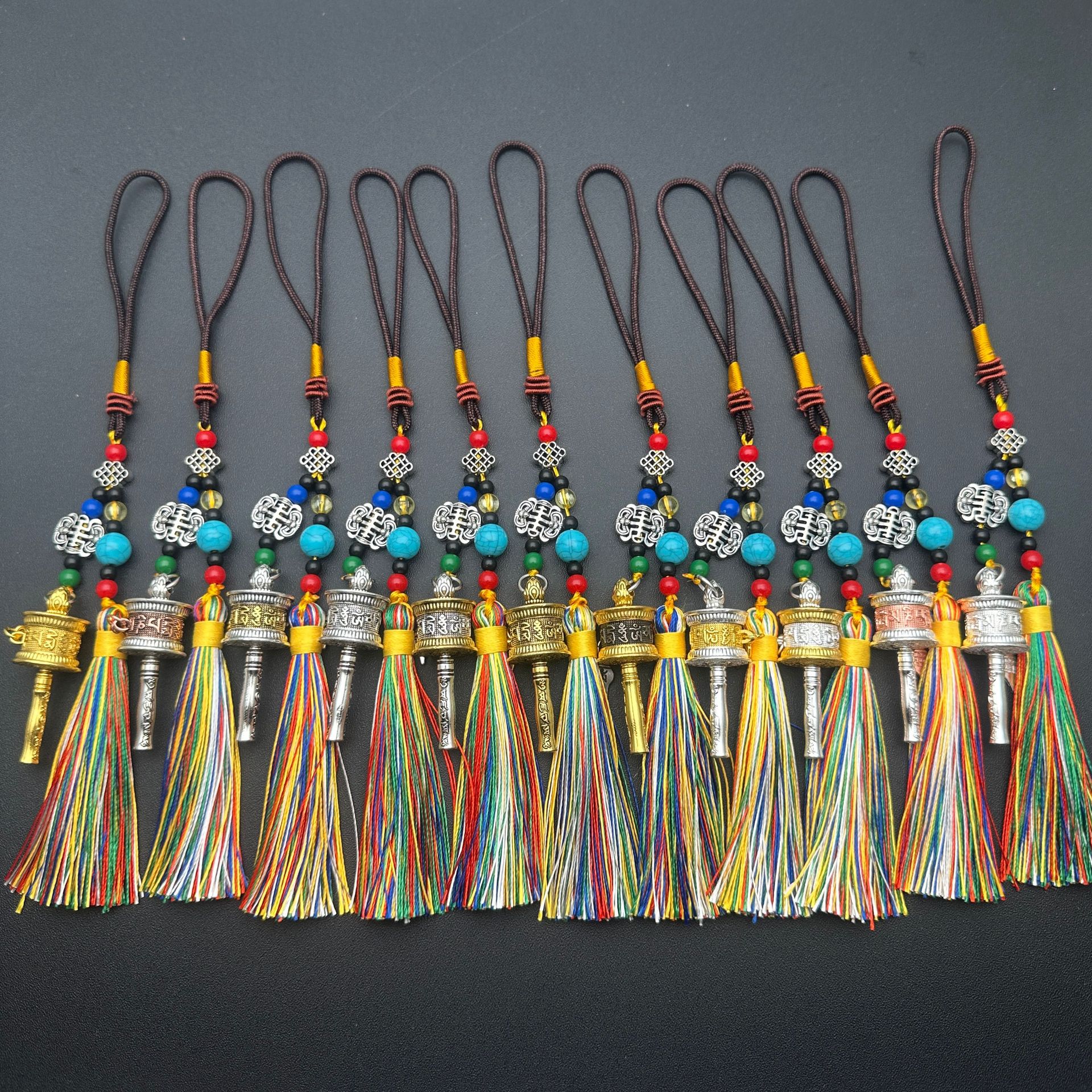 Подвеска для сумки с молитвенным барабаном Тибета, шесть символов мантры, мантра Сурагама, кисточка, зен-инструмент, вращающийся из сплава