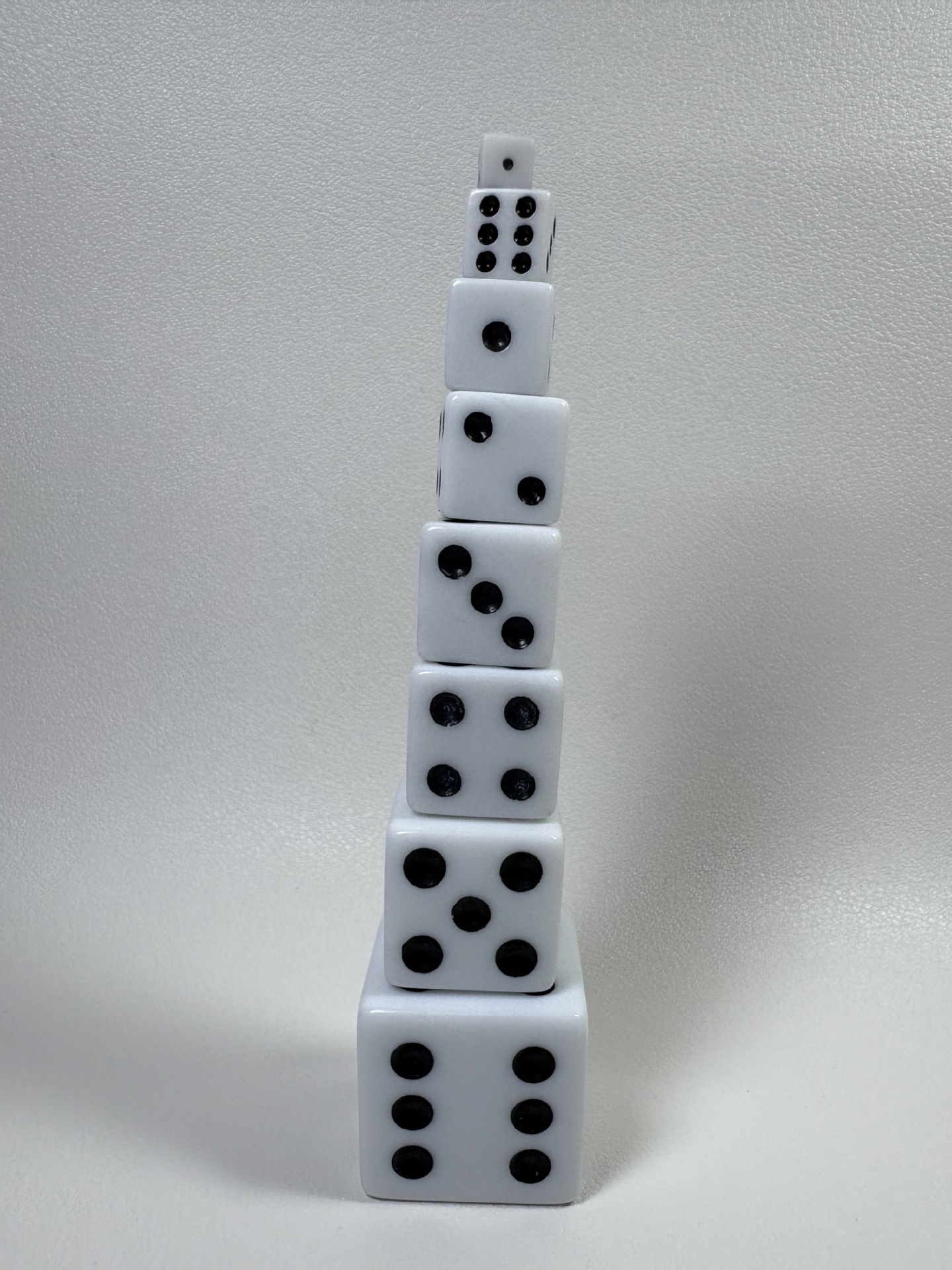 Right Angle Square Corner White Background Black Dot 5Mm8Mm10Mm12Mm14Mm16Mm18Mm25Mm Environmentally Friendly Acrylic Dice