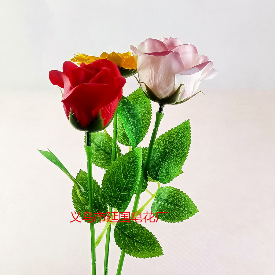 Bold Single Rose Artificial Flower Pole Silk Screen Leaf with Soap Flower Pole with Soap Flower Thick Packaging Material