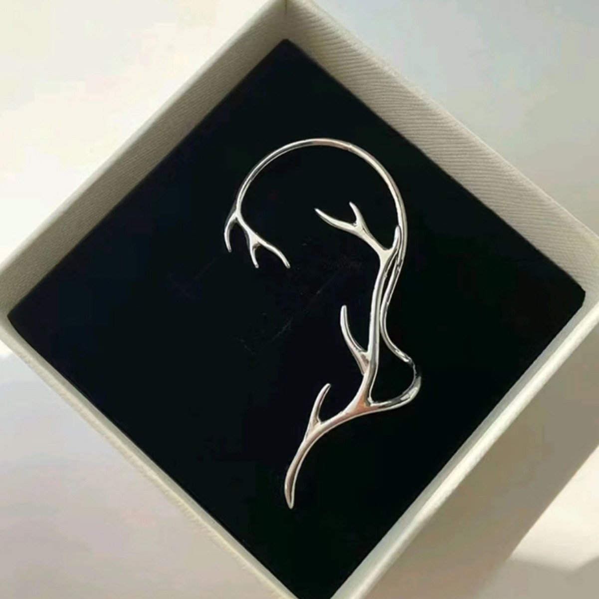 European and American Ins Style Geometric Antlers Earrings Women's Personality Fashionable Elegant Earrings Round Earrings Women's Earrings