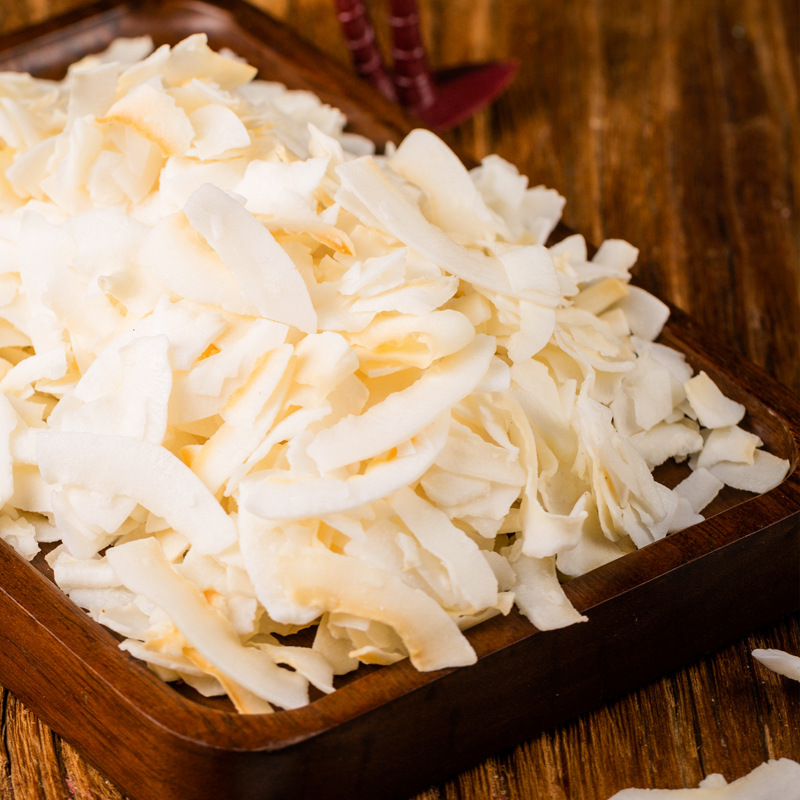 Baked coconut chips 100g baked coconut horn meat simple 100 bags/box Hainan specialty baking snacks