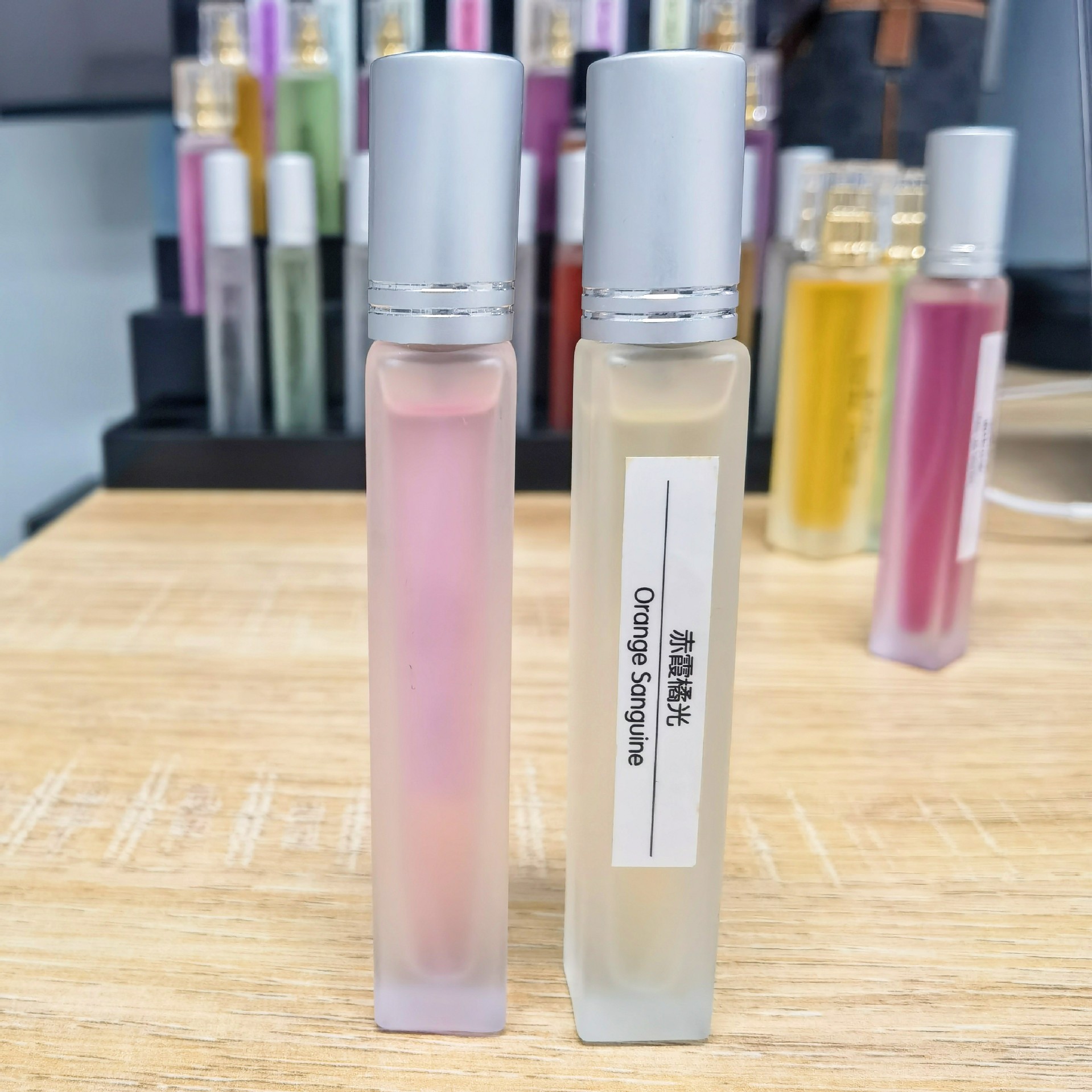 Authentic Perfume Samples for Wholesale, Tiktok Recommended, Woody Tone, Light Fragrance for Men and Women, Vietnamese Fragrance Type